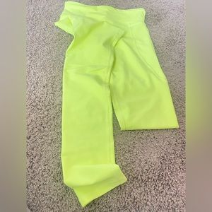 Old Navy girls leggings ✨ neon yellow 💕 size large
